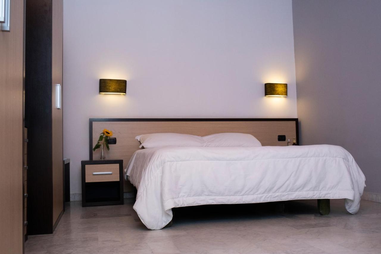Hotel Quadrifoglio Pontecagnano Zewnętrze zdjęcie
